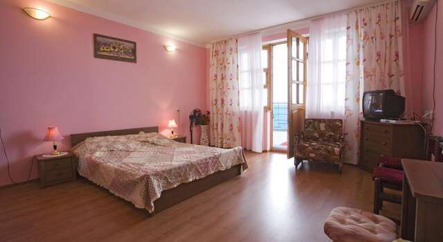 Апартаменты Эллинг Светлана Ялта-10